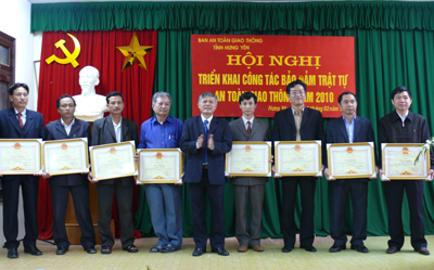 Ban ATGT tỉnh Hưng Yên Triển khai công tác bảo đảm trật tự ATGT năm 2010